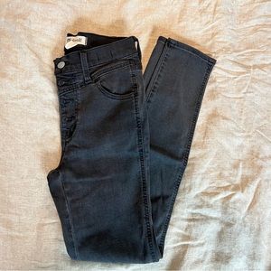Madewell 10” Roadtripper high rise jean in washed black